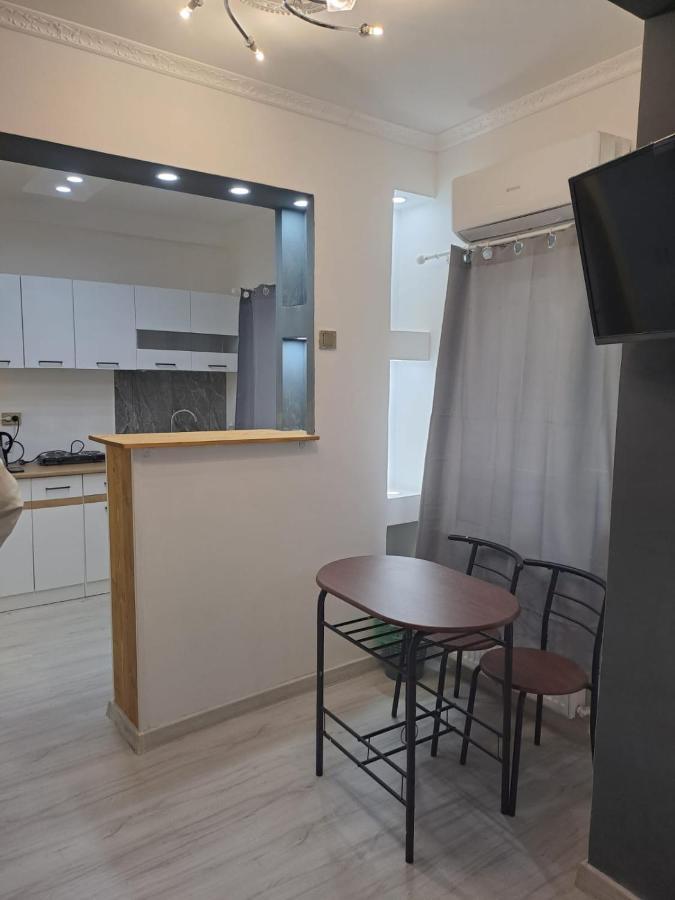 Appartement Deluxe Studio Oldtown à Bucarest Extérieur photo