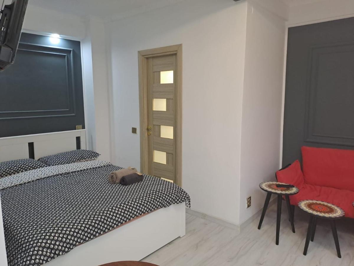 Appartement Deluxe Studio Oldtown à Bucarest Extérieur photo
