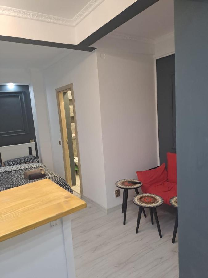 Appartement Deluxe Studio Oldtown à Bucarest Extérieur photo